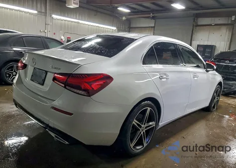 2019 Mercedes-Benz A 220 4Matic из США, поврежденный, VIN WDD3G4FB0KW020361